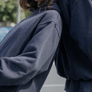 เสื้อสเวตเตอร์แบบสวมศีรษะสำหรับผู้ชายผ้าคอตตอนเนื้อ100% ไม่พันกันมีโลโก้ด้านหน้าสำหรับฤดูหนาว - Product Image 6