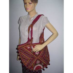 กระเป๋าผ้าฝ้ายปักลายดอกไม้หลากสีกระเป๋าใส่เอกสารโบฮีเมียนสำหรับผู้หญิงทำด้วยมือมีซิปขนาดใหญ่ - Product Image 2