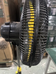 Ventilateur sur pied oscillant de 18 pouces, 3 vitesses réglables, hauteur ajustable, grille métallique, pour usage domestique et extérieur - Product Image 5