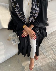 Abaya longue en satin de soie de luxe en gros pour femmes, robe musulmane sur mesure petite taille, manches à volants, anti-rides, faite à la main, de haute qualité, pour la prière - Product Image 2