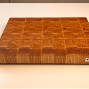 Tabla de cortar de madera y plato para servir: sostenible y duradero - Product Image 1