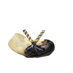 Cuencos de cuerno de Búfalo con cuchara Forma aleatoria Superficie brillante Tamaño de 10 "Cuernos de vaca de buey Cuencos de Mesa Central Tonos naturales - Product Image 2