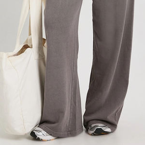 ชุดวอร์มสีพื้นปรับได้ ระบายอากาศดี พร้อมโลโก้สั่งทำ เสื้อครอป ดีไซน์คุณภาพสูง ราคาขายส่ง ทรงทันสมัยปี 2026 - Product Image 4