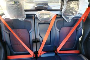 รถฟอร์ด บรองโก แร็พเตอร์ ปี 2024 รุ่น 4 ประตู SUV ขับเคลื่อน 4 ล้อ (เครื่องยนต์ 3.0 ลิตร 6 สูบ เทอร์โบ เกียร์อัตโนมัติ 10 สปีด) ผ่านการรับรองความสะอาดและสภาพดี - Product Image 2