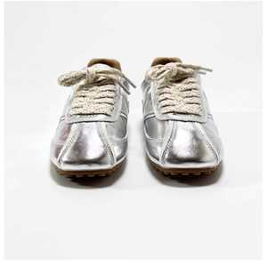 Chaussures de jogging pour femmes de style rétro de Hong Kong, printemps, cuir souple, légères, antidérapantes, chaussures de sport décontractées pour la course à pied - Product Image 1