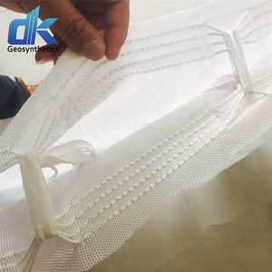 Colchón de revestimiento de hormigón formado por tela para sistema de protección de revestimiento de bancos - Product Image 5