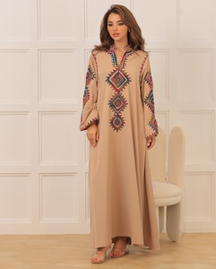 Abaya de satén pequeña elegante de lujo personalizada al por mayor para mujer, ropa islámica con mangas con volantes, Abaya inspirada en Dubái, hecha de seda alta - Product Image 1