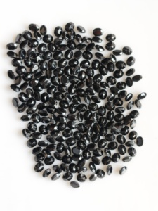 พลอยสปิเนลสีดำธรรมชาติ 5x4 มม. ทรงรี คุณภาพดีที่สุด สำหรับทำเครื่องประดับ - Product Image 3