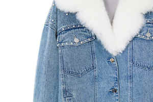 Venta al por mayor de fábrica, chaqueta vaquera de piel de gran oferta 2025 para mujer, chaqueta vaquera con cuello de piel para mujer - Product Image 3