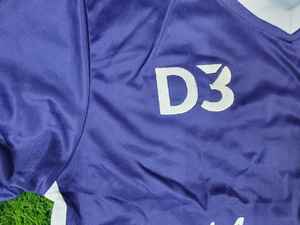 Uniforme de football américain personnalisé de haute qualité unisexe à manches courtes avec fonction respirante grande taille et logo personnalisé - Product Image 4