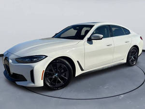 BMW i4 d'occasion en excellent état, modèle 2024 - Product Image 4