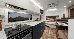 Caravane routière en fibre de verre approuvée par l'autoroute Éclairage LED et maisons de stockage pour les hôpitaux et les entrepôts - Product Image 2