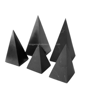 GROS NATUREL SHUNGITE NOIR RUSSE PYRAMIDE NUBIENNE POUR L'UTILISATION REIKI GUÉRISON MÉDITATION PROTECTION EMF ÉNERGIE MÉTHAPHYSCIALE - Product Image 1