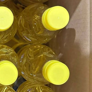 Huile de soja raffinée disponible dans les fûts jerrycans Flexi Tanks pour les plantes - Product Image 1