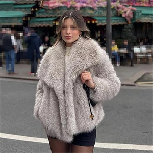 Nueva Tendencia de Moda, Chaqueta Corta sin Mangas Personalizada para Mujer con Relleno de Camel, OEM y ODM Disponibles, Invierno - Product Image 2