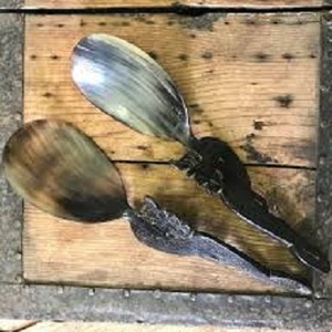 Meilleur vendeur indien en corne serveur à salade et corne article fait à la main personnalisé corne naturelle serveur à salade cuillère fourchette cuisine ustensile de service - Product Image 2