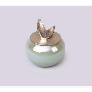 Elegante Frasco de Vidrio Verde con Tapa de Hoja Metálica Artística, Contenedor Decorativo de Lujo para Regalo, Decoración de Sala de Estar, Frascos de Vidrio - Product Image 3