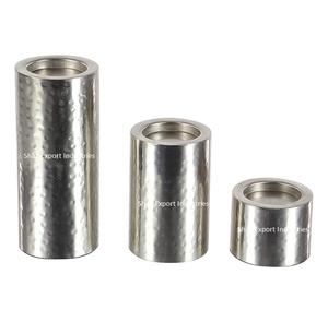 Bougeoir de pilier cylindrique martelé en métal plaqué argent pour mariage et table à manger pilier de bougie décoratif - Product Image 4