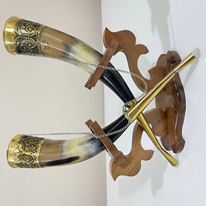 Top indien qualité naturel fabricant Animal Design Antique sculpté buffle Viking corne à boire Falak exportation mondiale - Product Image 1