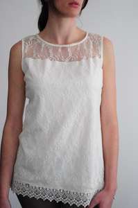 Top en maille sans manches en dentelle noire classique, top en maille fantaisie d'été, top en maille noire brodé pour femmes - Product Image 3