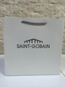 Sacs de shopping en papier écologiques recyclables de luxe imprimés en offset personnalisés, taille personnalisée pour l'emballage des produits ménagers - Product Image 4