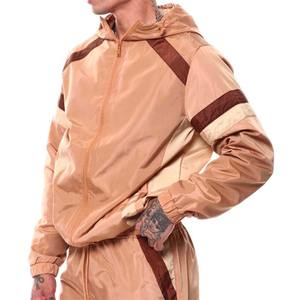 Ensemble de survêtement léger et réfléchissant personnalisé, résistant à l'eau, unisexe, 2 pièces, veste coupe-vent, short, course à pied en plein air, jogging - Product Image 4