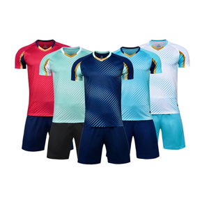 Nuevo Modelo 2025 Uniforme de Fútbol Personalizado de Alta Calidad, Transpirable, Ligero, de Secado Rápido, 100% Poliéster, Ropa Deportiva para Equipos - Product Image 1