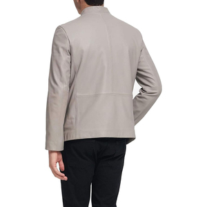 Chaqueta de Cuero para Hombre de Diseño Moderno, Cuello Redondo, Logotipo Frontal, Estilo Vintage, Impermeable, Reversible y Transpirable para Invierno - Product Image 2