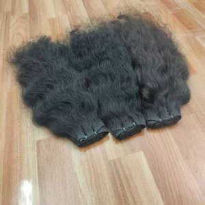 Fournisseur indien de cheveux humains bouclés bruts d'Inde du Sud, de grande longueur, pour extensions et coiffures, disponibles au meilleur prix du marché. - Product Image 1