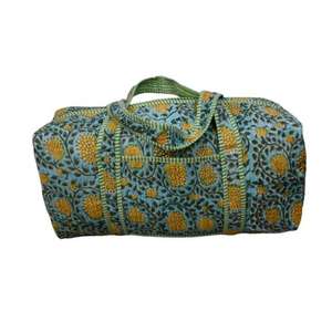 Bolsa de Viaje de Lona Acolchada Estilo Boho, Estampado Floral Indio Hecho a Mano, Bolsa de Hombro Ligera de Lujo para Mujer - Product Image 5