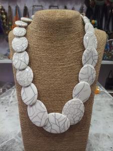 Nouveau collier en perles de résine à motif rond tendance, perles en vrac d'Inde pour la fabrication de bijoux - Product Image 2