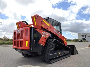 Chargeuse compacte sur chenilles Kubota SVL95-2 95HP |   Chargeuse compacte à chenilles en caoutchouc à couple élevé pour travaux de construction lourds - Product Image 4