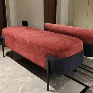 Taburetes Otomanos Tapizados de Madera Nórdica con Reposapiés de Terciopelo Dorado, Coloridos y Sencillos para Decoración del Hogar - Product Image 4