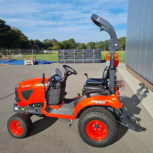 Tractor compacto para césped Kubota BX261 - Product Image 2