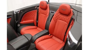 Be-ntl-ey Continental GT Azure Convertible 2023, Usado en Excelentes Condiciones - Product Image 5