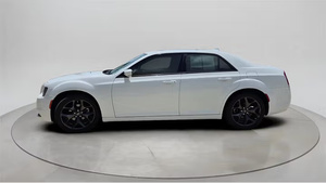 2023 ไครสเลอร์ 300S ขับเคลื่อนล้อหลัง สภาพดี ใช้งานน้อย - Product Image 3