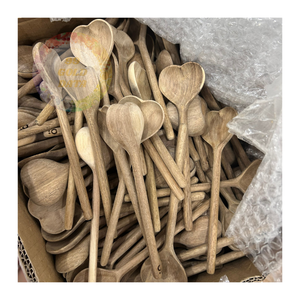 Pedido a granel Cuchara de madera en forma de corazón-Ecológico, hecho a mano para compradores mayoristas - Product Image 3