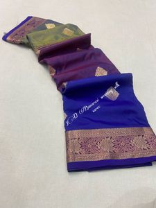 Banarasi <b>Saree</b> With Silk Blouse Piece - Product Image 2