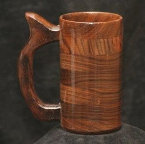 Taza para beber de madera tradicional estilo rústico hecho a mano - Product Image 2