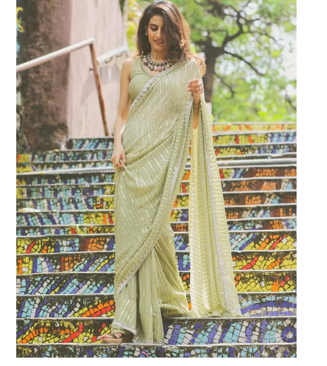 heavy georgette saree with sequence and thread work for ladies party wear and festival wear saree with low price