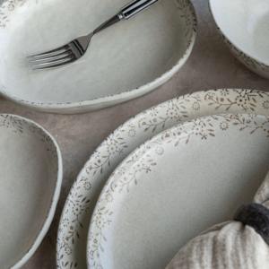 Ensemble de couverts élégant vert et blanc, parfait pour les maisons modernes, les fêtes, la restauration et les repas quotidiens, fabriqué à la main en Inde - Product Image 6