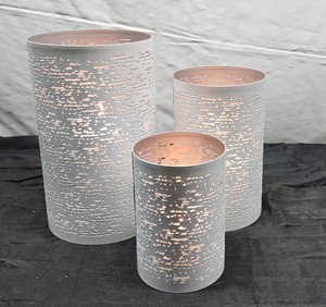 Portavelas Decorativo Sonnet, Hecho a Mano, Recubrimiento en Polvo Blanco, Hierro, Diseño Grabado en Forma de S/3, Impresión Digital, Decoración para el Hogar - Product Image 1