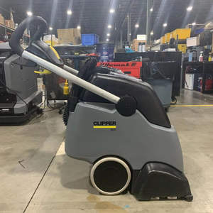 Nueva Aspiradora Compacta para Alfombras Windsor Clipper Duo de 10 Galones - Product Image 1