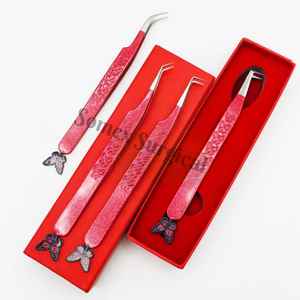 Pinzas de Punta de Fibra de Alta Calidad para Pestañas, Acero Inoxidable con Dijes de Mariposa - Product Image 1