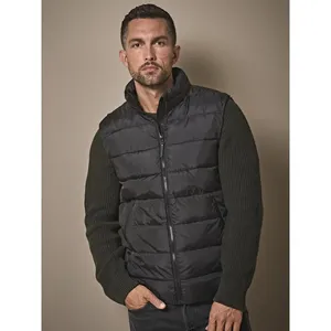 Gilet léger et durable en matériau recyclé pour sports de plein air - Product Image 2