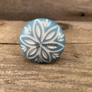 Tiradores de cajón minimalistas de resina hechos a mano con estilo para cocina, baño, hogar y oficina, decoración Tradebyd - Product Image 1