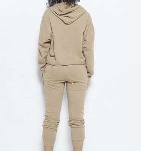 Vente en gros Ensemble de 2 pièces tendance pour femmes 100% survêtements en molleton de coton hauts courts tenues vêtements de sport Streetwear pantalons de survêtement - Product Image 4