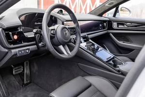 LISTO PARA ENVIAR, LHD/RHD, PORSCHE PANAMERA TURBO S E-HYBRID 2025, HÍBRIDO ENCAJABLE DE 771 HP, V8, TRACCIÓN EN LAS CUATRO RUEDAS - Product Image 4