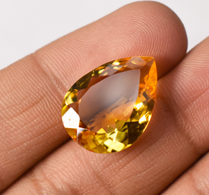 Citrine naturelle de Madeira, taille poire facettée, 20x15x7 mm, 11,33 carats - Product Image 4