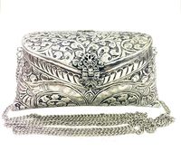 Sacs à main en laiton en gros pour femmes, sacs de soirée en métal faits à la main avec motifs décoratifs élégants pour mariage, fête et événement